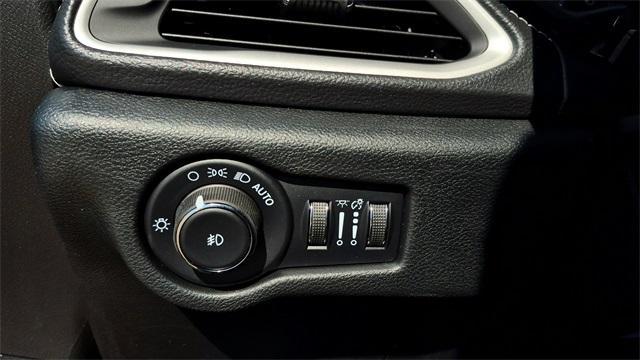 new 2026 Chrysler Pacifica car, priced at $40,312