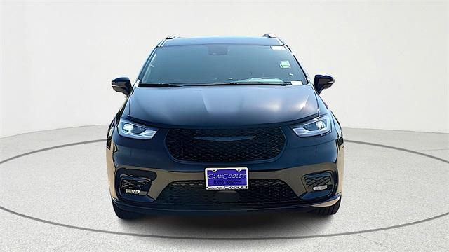 new 2026 Chrysler Pacifica car, priced at $40,312