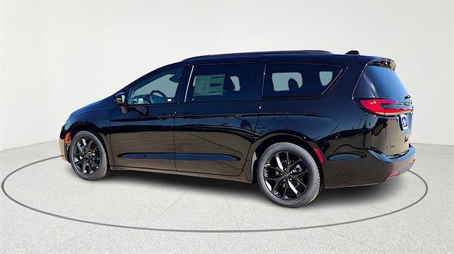 new 2026 Chrysler Pacifica car, priced at $40,312