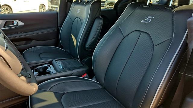new 2026 Chrysler Pacifica car, priced at $46,895