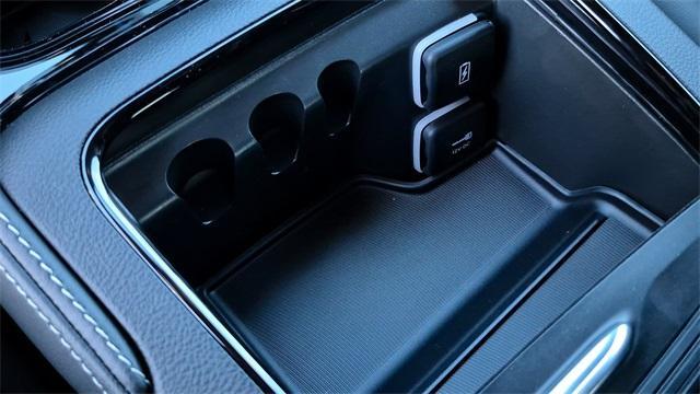 new 2026 Chrysler Pacifica car, priced at $46,895