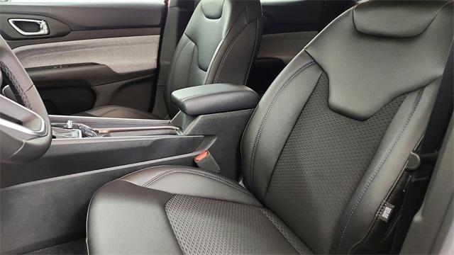 new 2025 Jeep Compass car, priced at $29,046