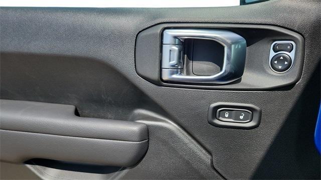 new 2026 Jeep Wrangler car, priced at $44,258