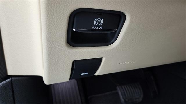 new 2025 Jeep Grand Cherokee L car, priced at $38,264