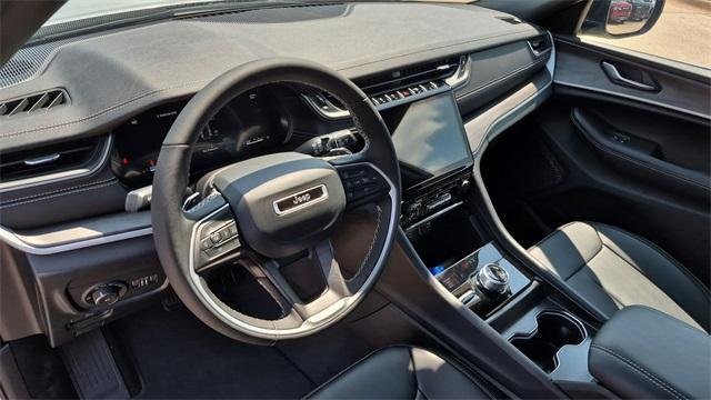 new 2025 Jeep Grand Cherokee car