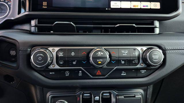 new 2026 Jeep Gladiator car, priced at $47,092