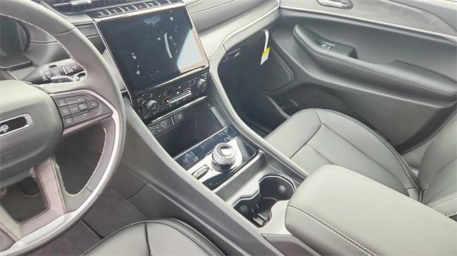 new 2025 Jeep Grand Cherokee L car, priced at $38,820