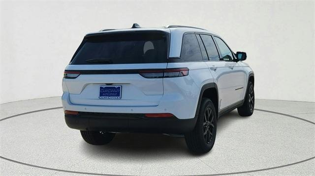 new 2025 Jeep Grand Cherokee car, priced at $40,631