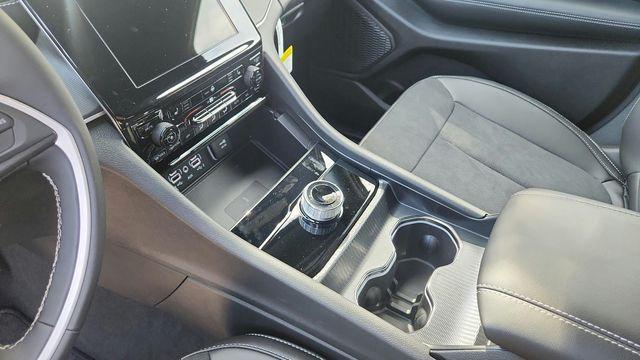 new 2025 Jeep Grand Cherokee car, priced at $37,631