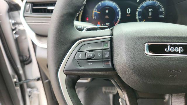 new 2026 Jeep Grand Cherokee car, priced at $44,343