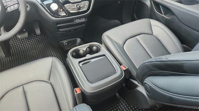 new 2026 Chrysler Pacifica car, priced at $40,312