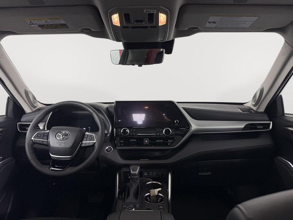 used 2024 Toyota Highlander car, priced at $49,500