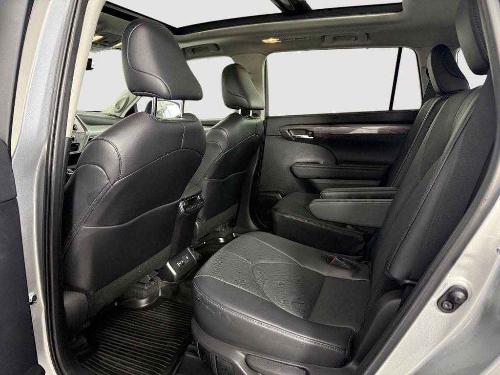 used 2024 Toyota Highlander car, priced at $49,500