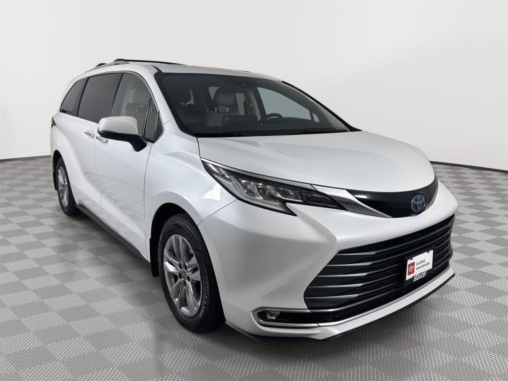 used 2022 Toyota Sienna car, priced at $39,000