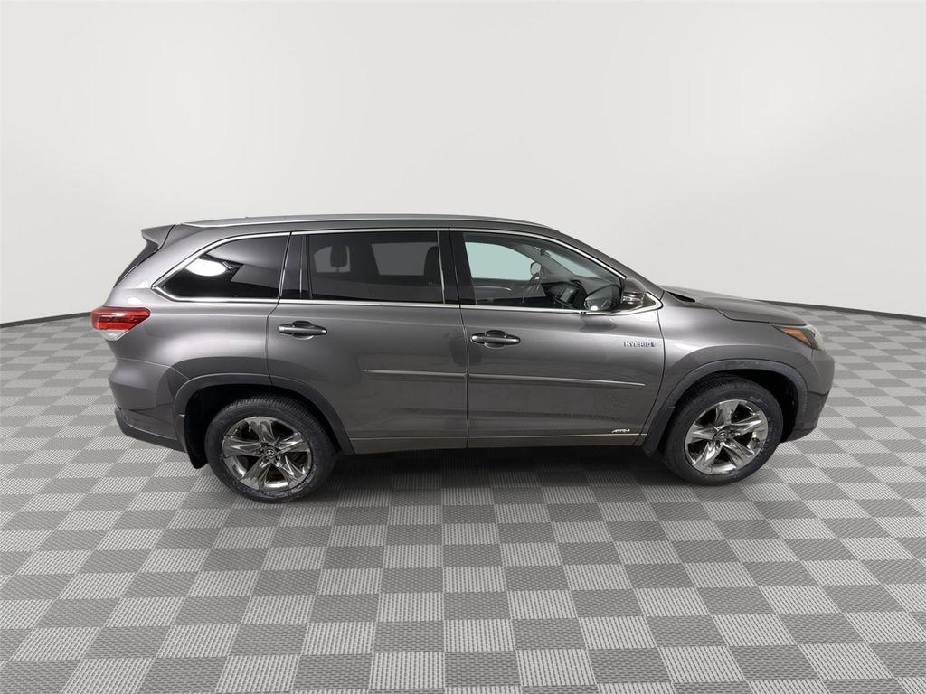 used 2019 Toyota Highlander Hybrid car, priced at $27,000