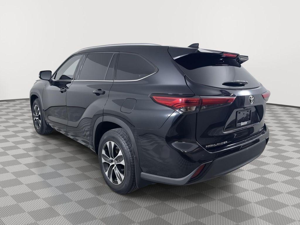 used 2020 Toyota Highlander car, priced at $33,500