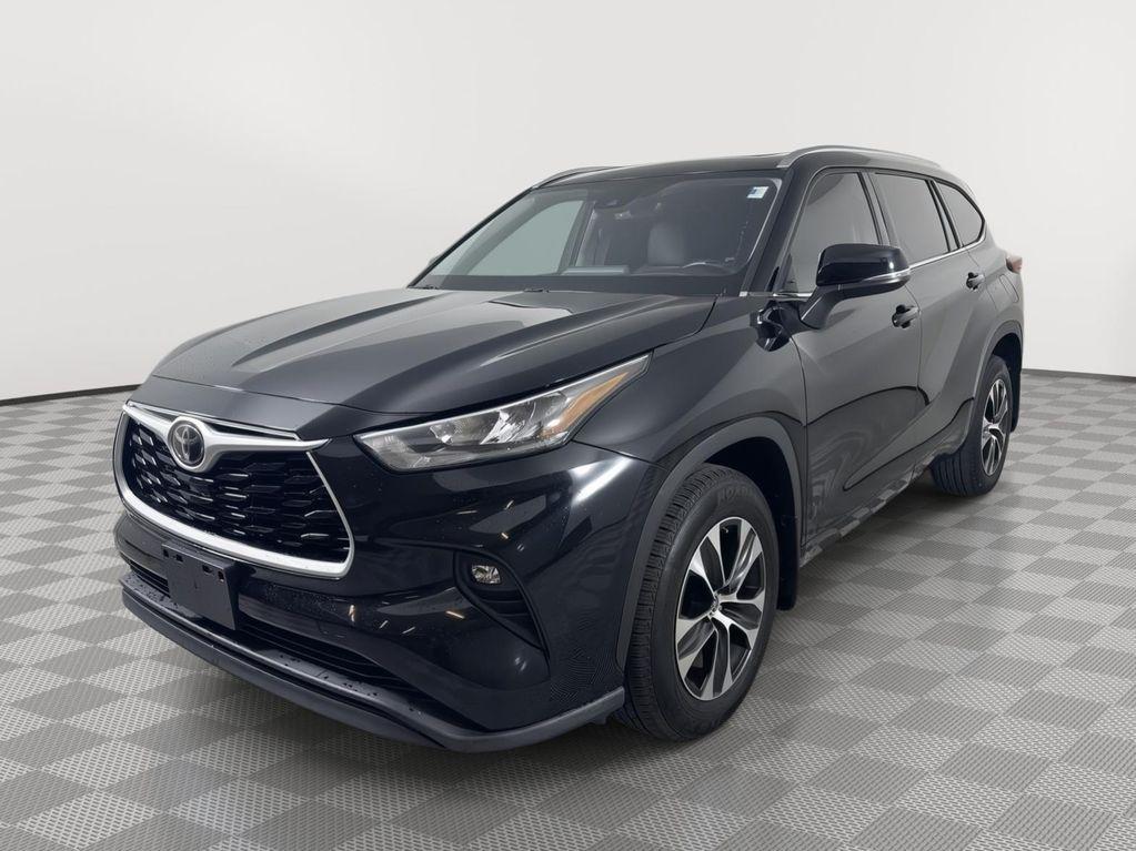 used 2020 Toyota Highlander car, priced at $33,500