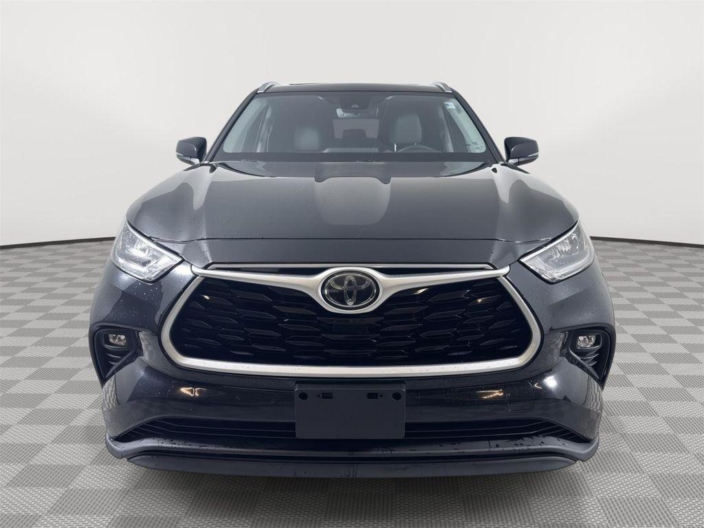 used 2020 Toyota Highlander car, priced at $33,500