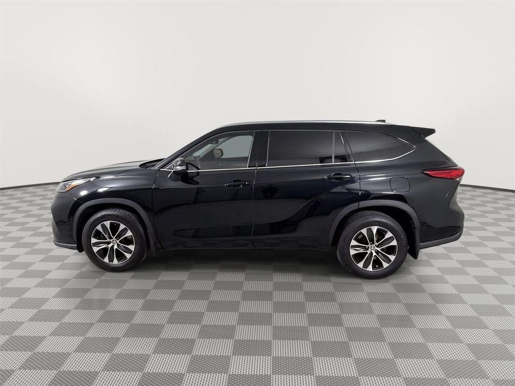 used 2020 Toyota Highlander car, priced at $33,500