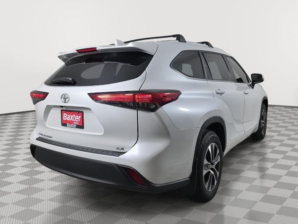 used 2023 Toyota Highlander car, priced at $35,000