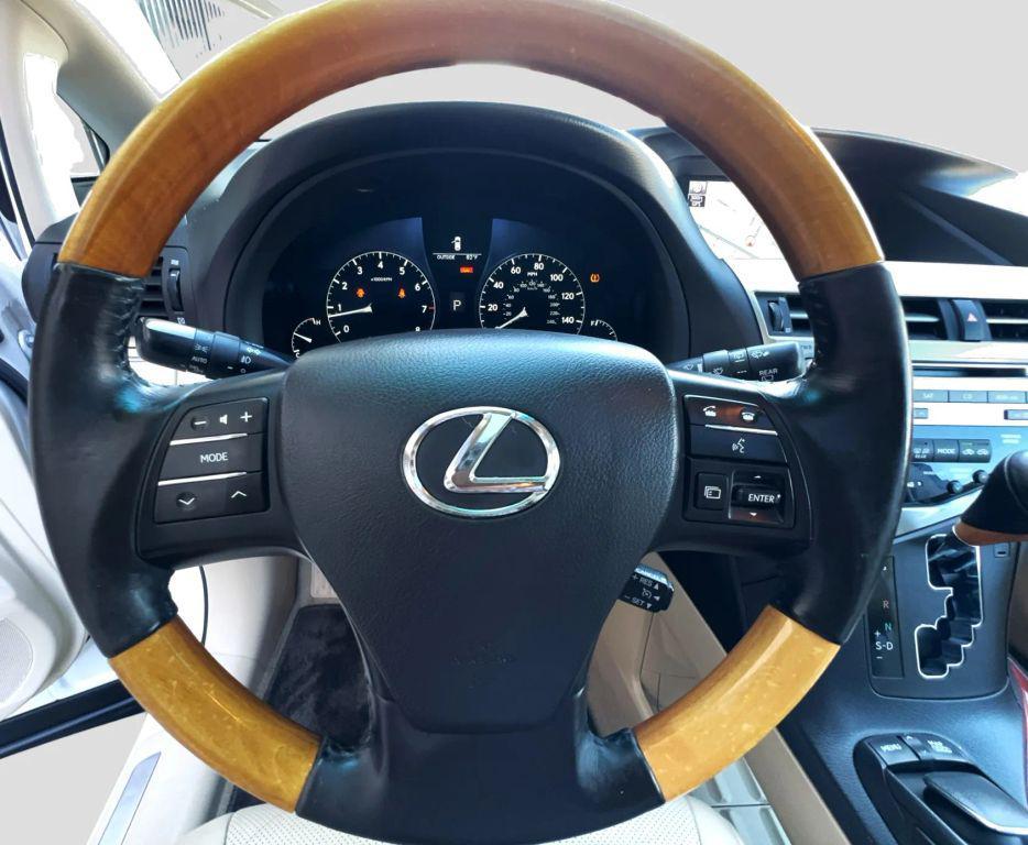Lexus RX view 18