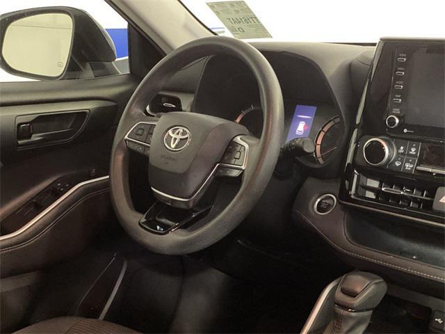 used 2021 Toyota Highlander car, priced at $24,900