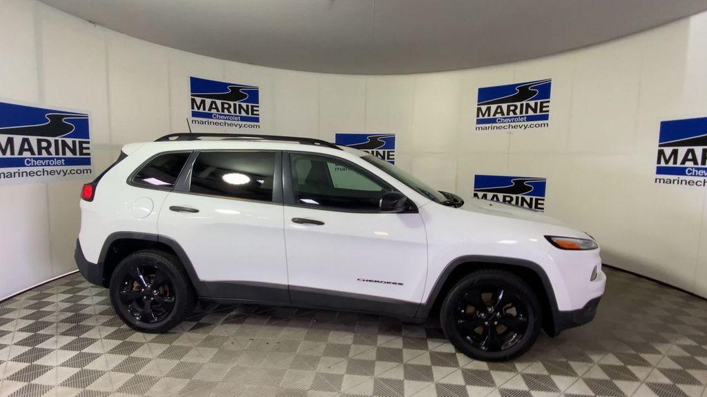 used 2017 Jeep Cherokee car, priced at $10,400