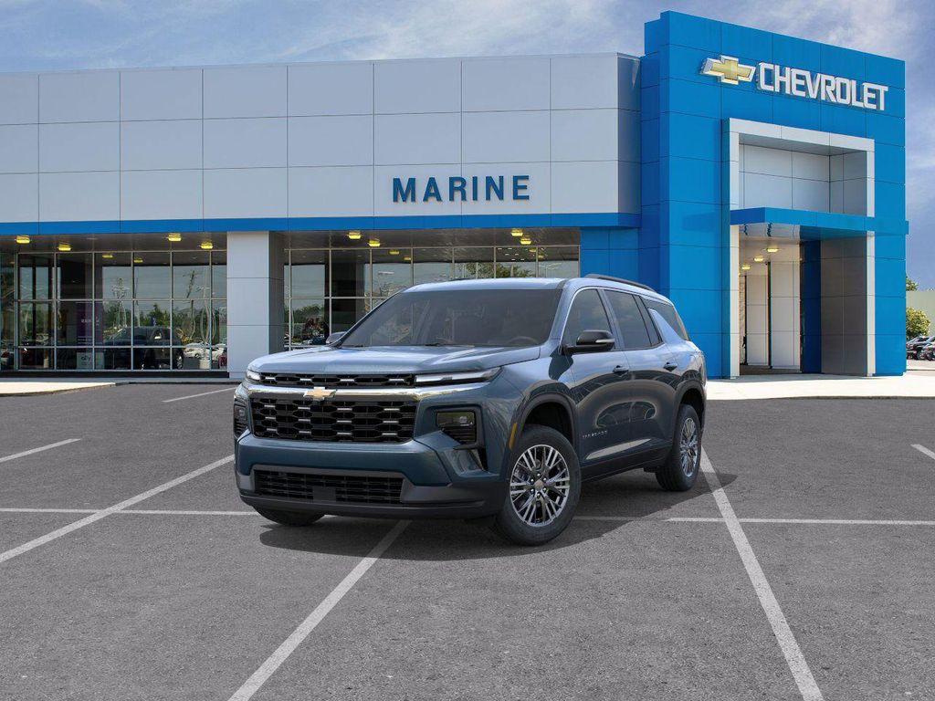 new 2026 Chevrolet Traverse car, priced at $44,215