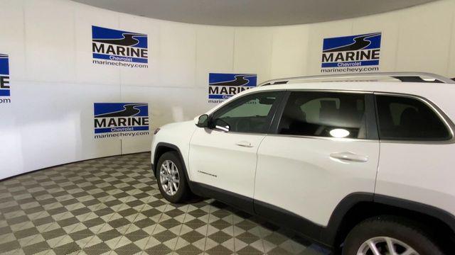 used 2018 Jeep Cherokee car, priced at $15,900