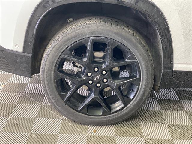 used 2024 Chevrolet Traverse car, priced at $51,400