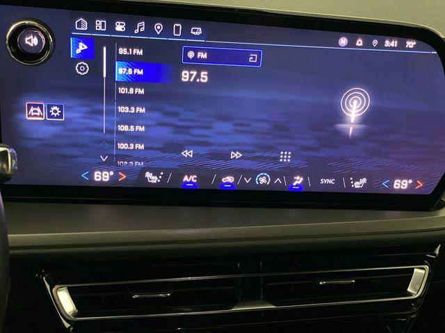 used 2025 Chevrolet Traverse car, priced at $36,400