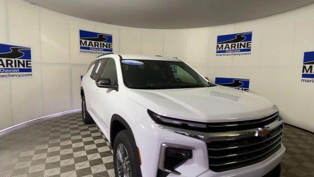 used 2025 Chevrolet Traverse car, priced at $36,400