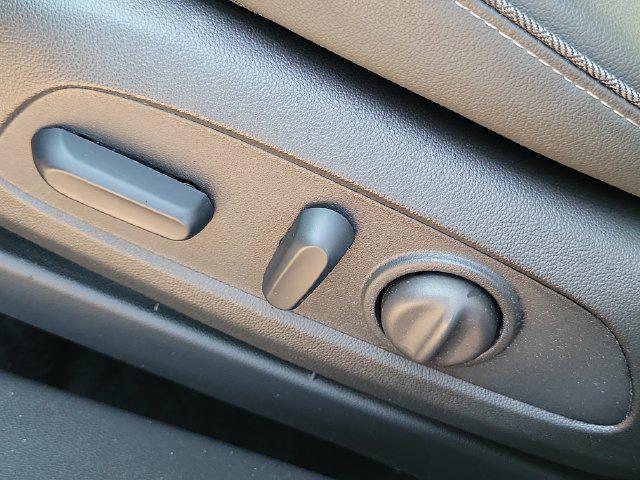 used 2025 Buick Encore GX car, priced at $22,450