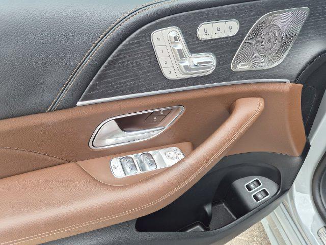used 2025 Mercedes-Benz GLE 450e car, priced at $59,586