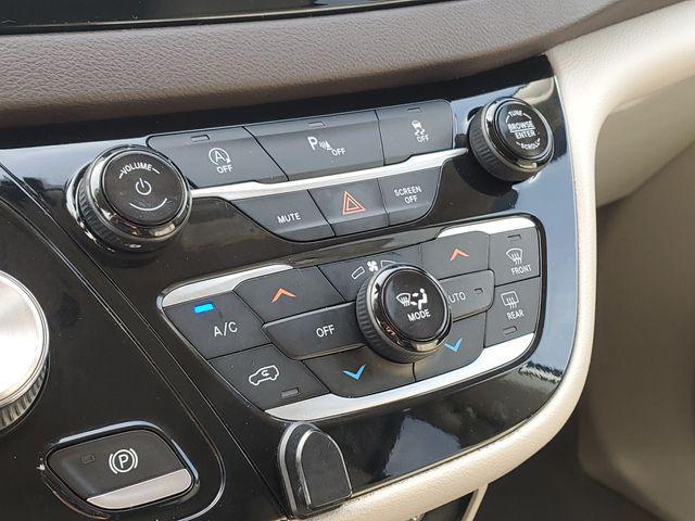 used 2020 Chrysler Pacifica car, priced at $14,536