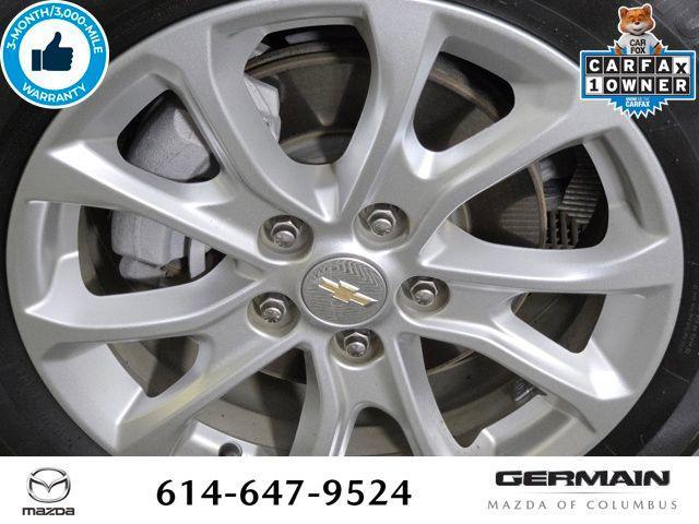 used 2021 Chevrolet Equinox car, priced at $17,391