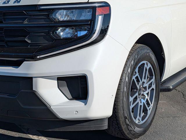 used 2025 Ford Expedition car, priced at $61,110