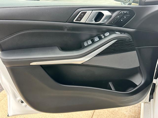 used 2024 BMW X7 car, priced at $71,900