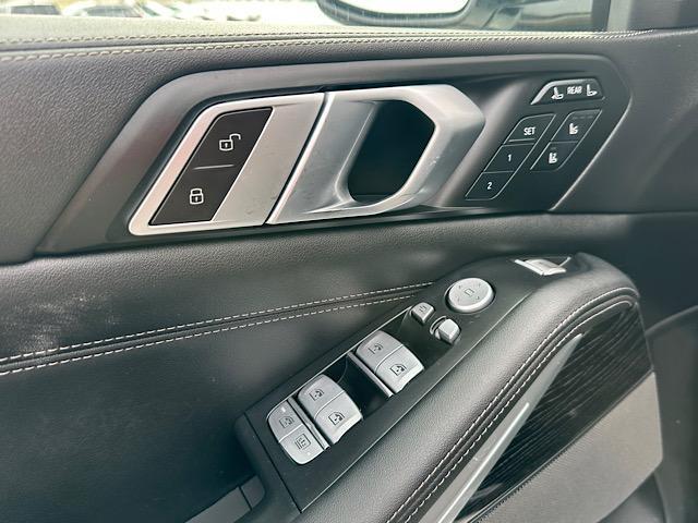 used 2024 BMW X7 car, priced at $71,900