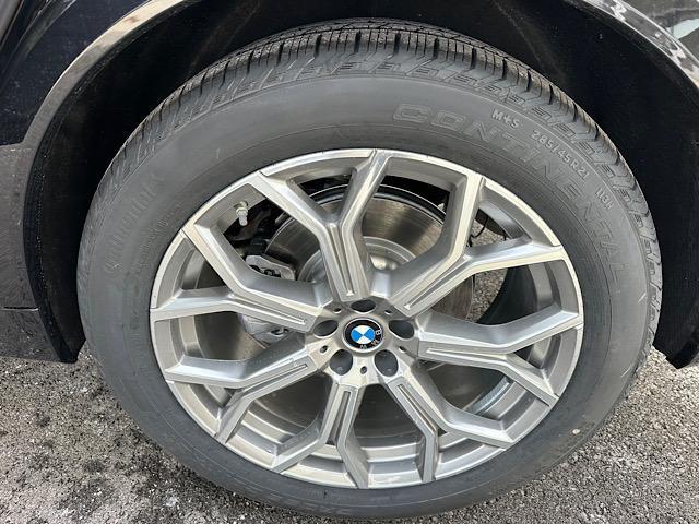 new 2026 BMW X7 car, priced at $95,650