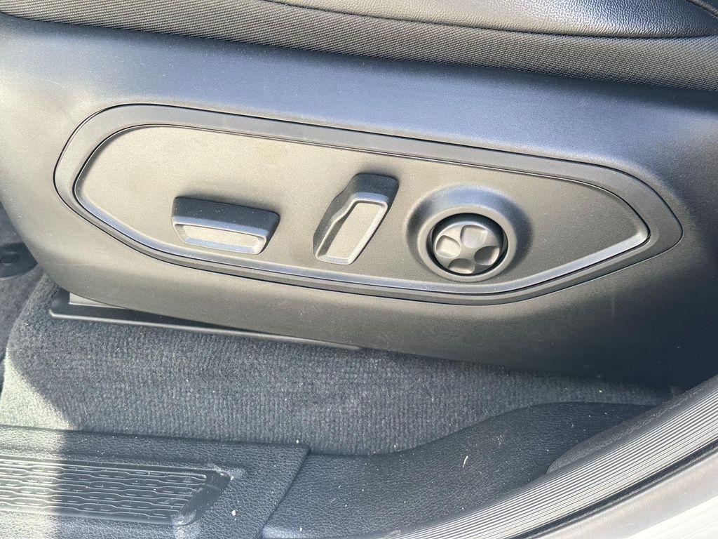 new 2025 Jeep Grand Cherokee L car, priced at $52,495