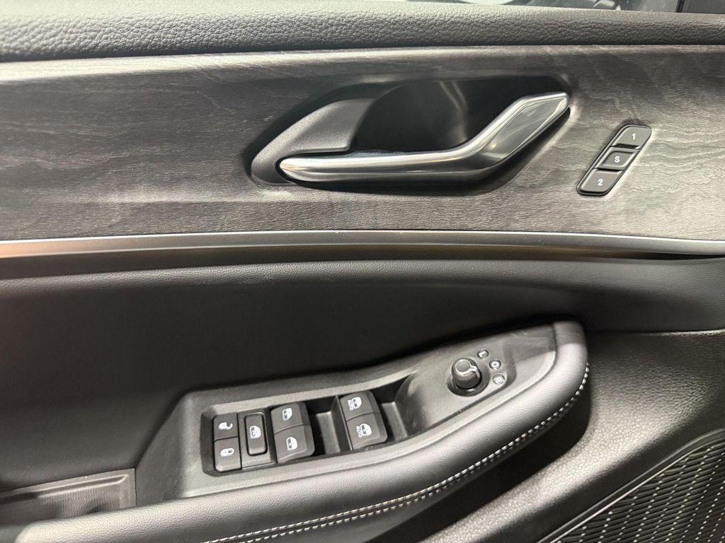 new 2025 Jeep Grand Cherokee car, priced at $48,745