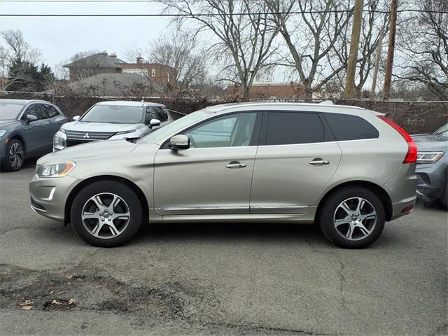 used 2015 Volvo XC60 car, priced at $10,287