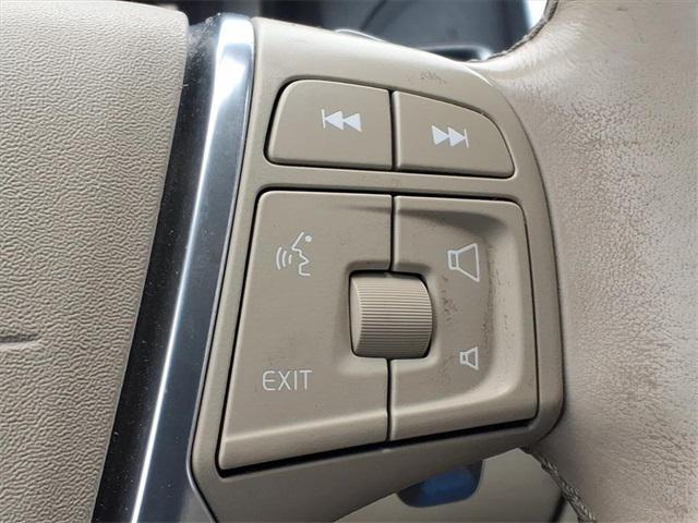 used 2015 Volvo XC60 car, priced at $10,287