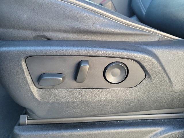 used 2023 GMC Yukon XL car, priced at $49,995