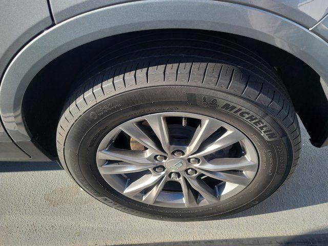 used 2023 Cadillac XT5 car, priced at $33,995