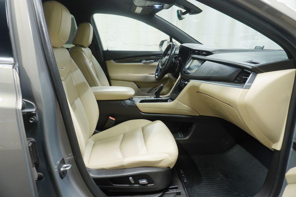 used 2019 Cadillac XT5 car, priced at $18,064