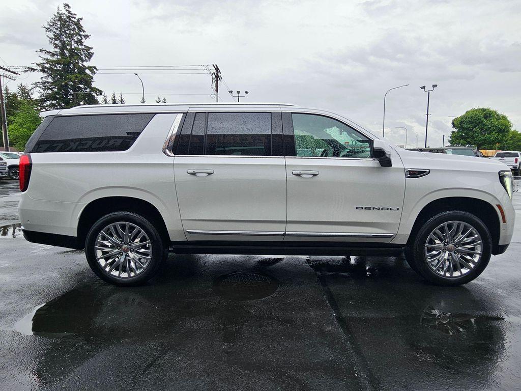 used 2025 GMC Yukon XL car, priced at $75,850