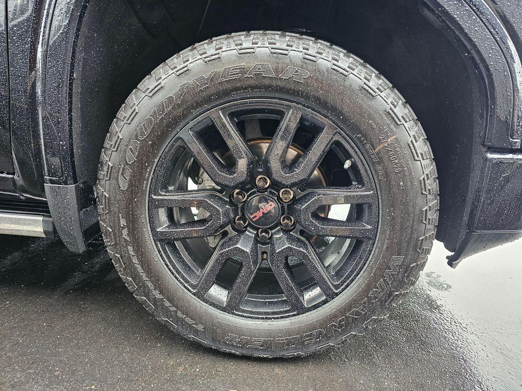 used 2020 GMC Sierra 1500 car, priced at $40,050