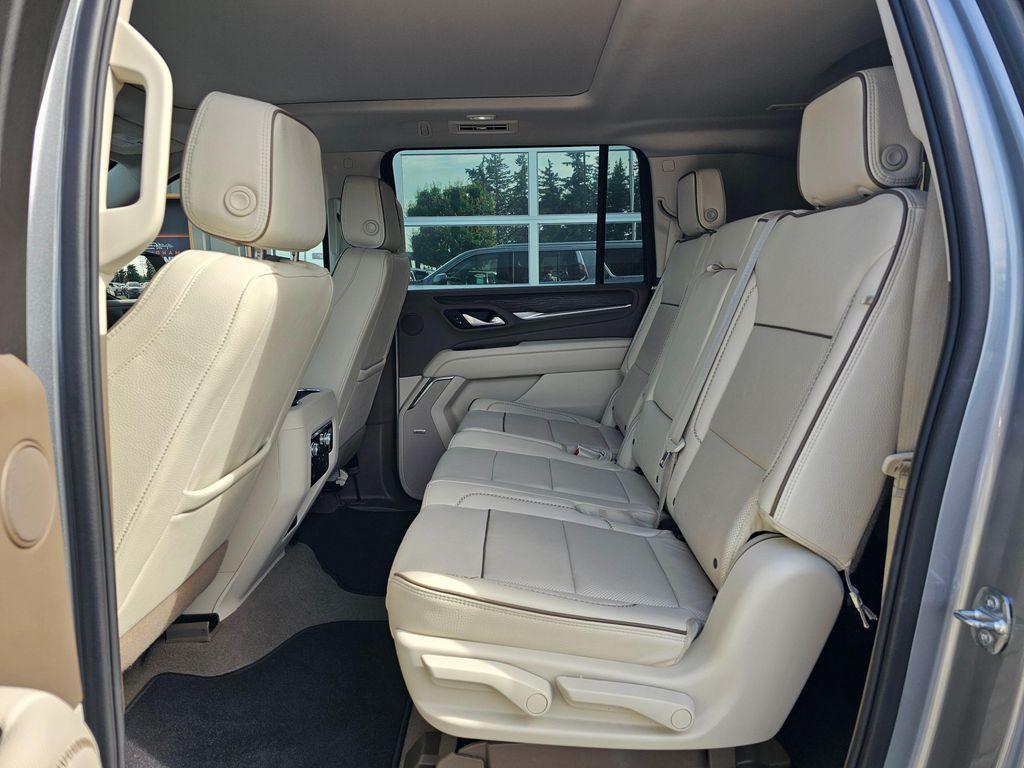 used 2024 GMC Yukon XL car, priced at $69,850